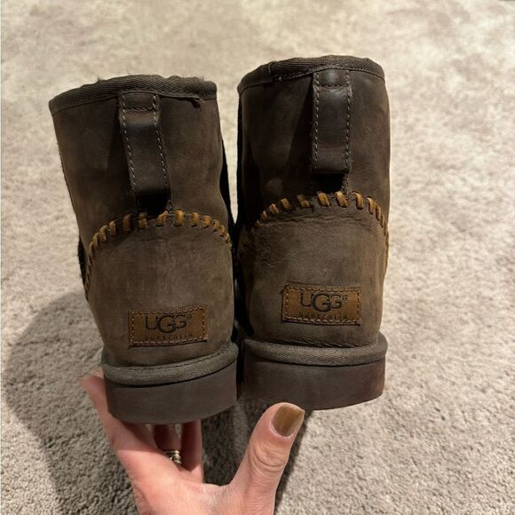 UGG Mini Deco short men’s boots. Size 12. Great condition! main image 5